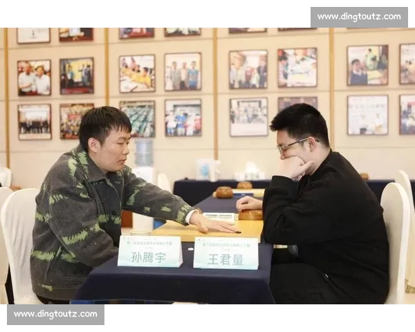 王元均中盘力克孙腾宇,华东师大校友队 3-1 晋级 王元均中盘力克孙腾宇,华东师大校友队 3-1 晋级