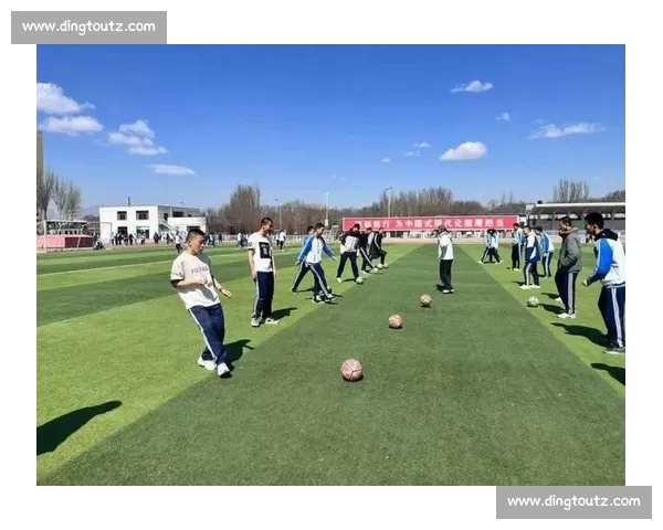 五人制足球热潮涌青城 绿茵活力点亮呼和浩特 五人制足球热潮涌青城 绿茵活力点亮呼和浩特