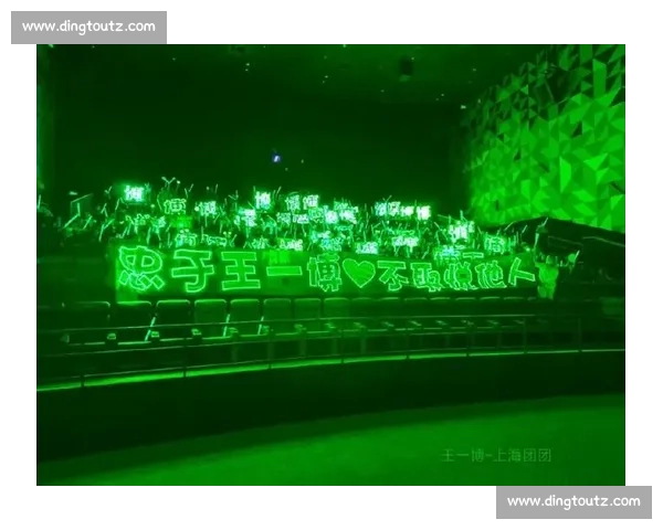 王一博洛阳生日排面拉满!应天门灯光秀 + 千架无人机献礼,家乡宠爱溢出屏幕 王一博洛阳生日排面拉满!应天门灯光秀 + 千架无人机献礼,家乡宠爱溢出屏幕