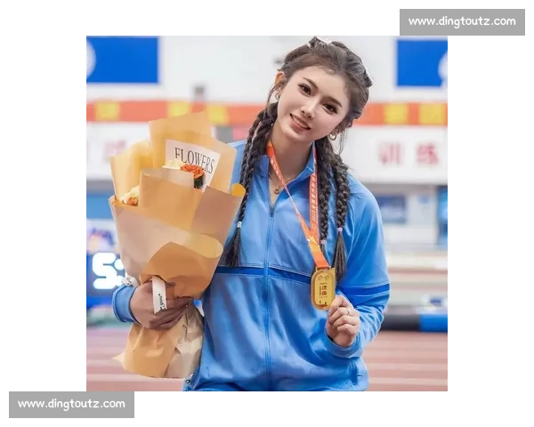 颜值实力双冠！吴艳妮狂飙 12 秒 96 创亚洲最佳